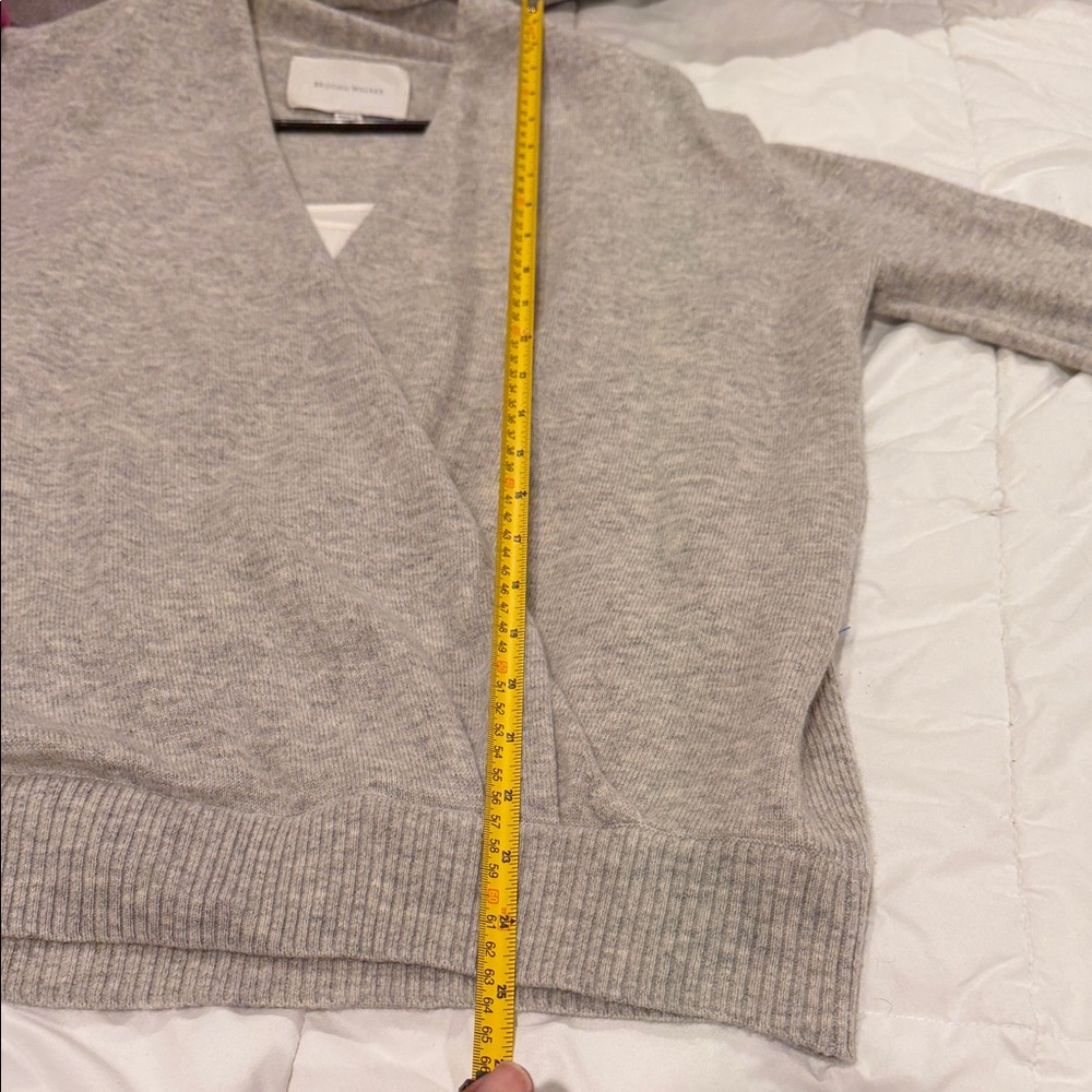 Brochu Walker Light Gray V-Neck Sweater - Picture 13 of 13